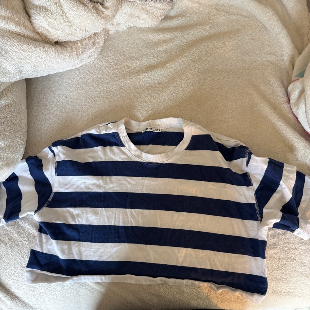 Zara Women's Navy and White Striped Short Sleeve Tee